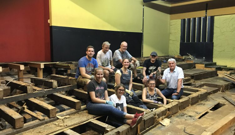 Helfer der Kammerspiele