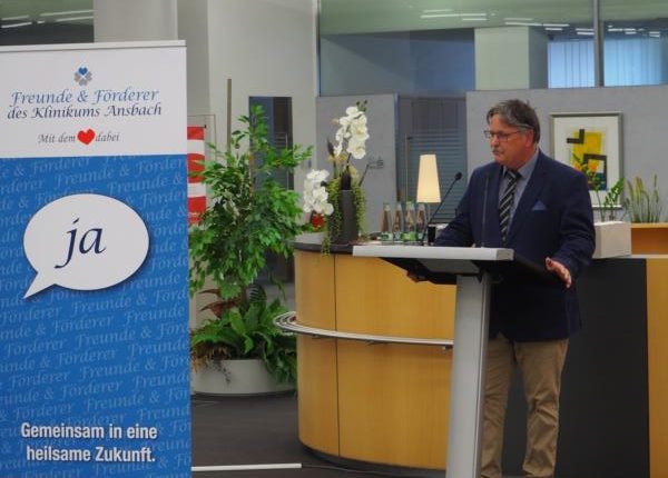 190508-Vernisage-Bilder-der-Zuversicht-Sparkasse-Carolinum-23