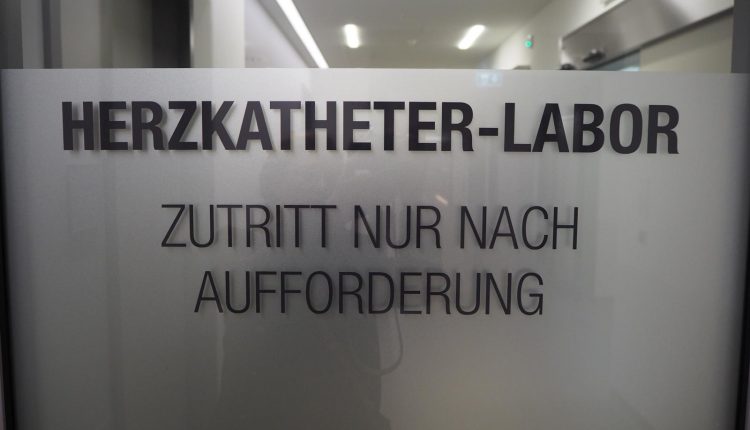 191025 Herzkatheter Labor Untersuchung MedizinKrankenhaus Unfall ANregiomed Ansbach