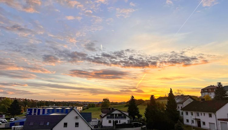 Sonnenaufgang über Ansbach am 29. Oktober 2023, Foto © Hans-Martin Goede