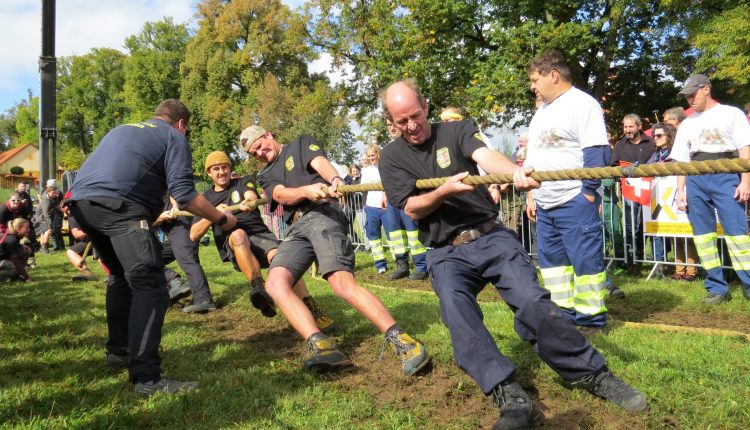 Bezirksfeuerwehrseilziehen