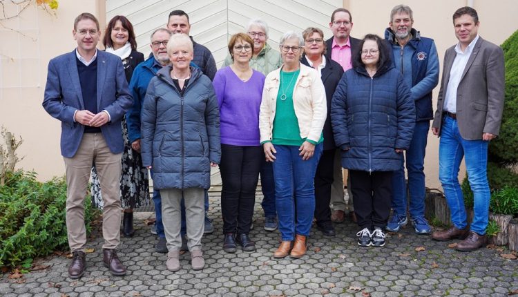 Landrat ehrt langjährige Mitarbeiterinnen und Mitarbeiter