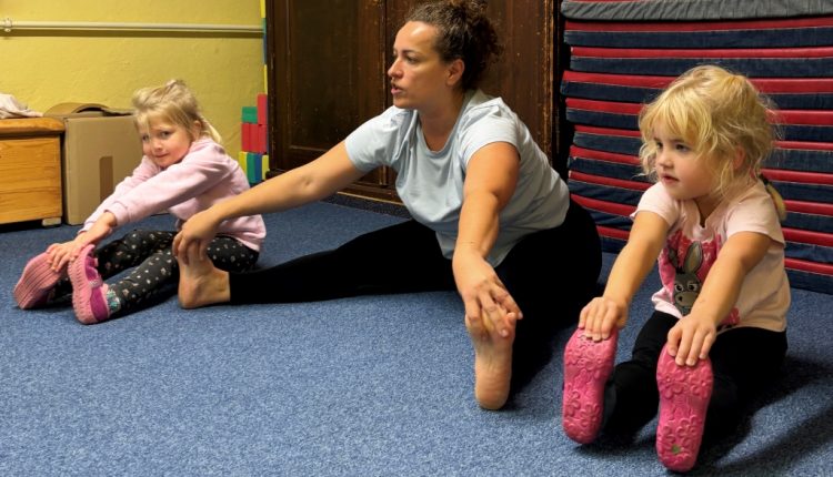 Yoga für Kinder in der Kita Laurentius