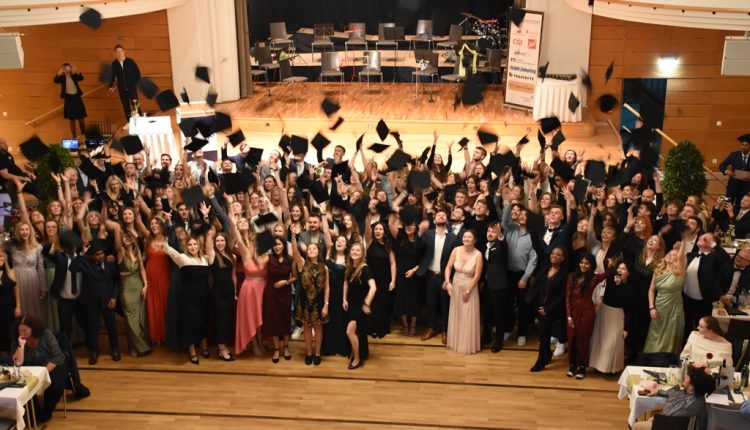 Absolventenfeier der Hochschule Ansbach