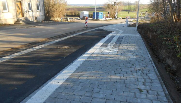 Bushaltestelle Bahnhof Unterschwaningen