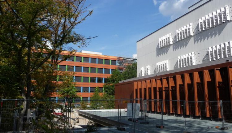 Fassade Berufs- und Wirtschaftsschule © Stadt Ansbach