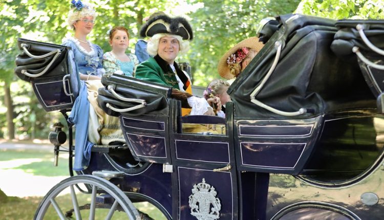 Rokoko-Festspiele - Kutschfahrten zur Fürstlichen Gartenlust -