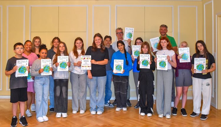 Beim bundesweiten Schülerzeitungswettbewerb überzeugte die Mittelschule Feuchtwangen-Land und erreichte den 3. Platz.