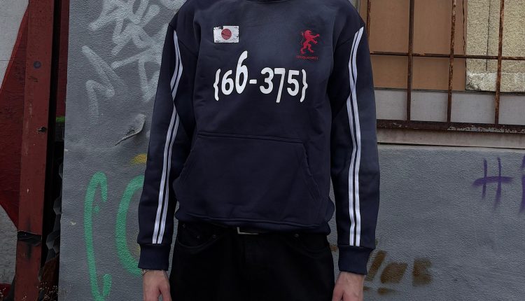 Der"Japanese Hoodie" von Outstanding Version / Foto: Noah Sand